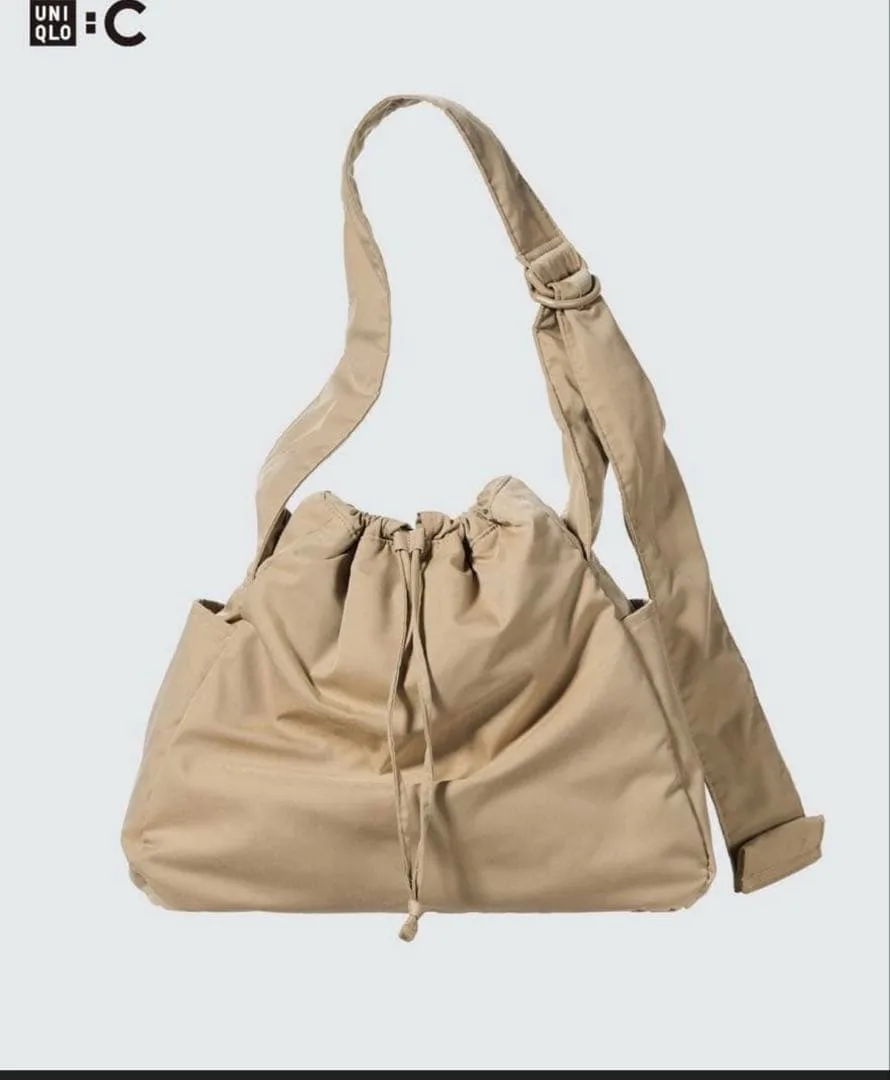 美品 UNIQLO C ユニクロシー パフィーショルダーバッグ ベージュ