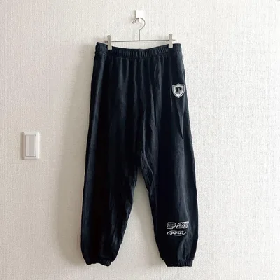こなれ感 スウェットパンツ 黒 S ポケット付 ウエストゴム紐 ワッペン