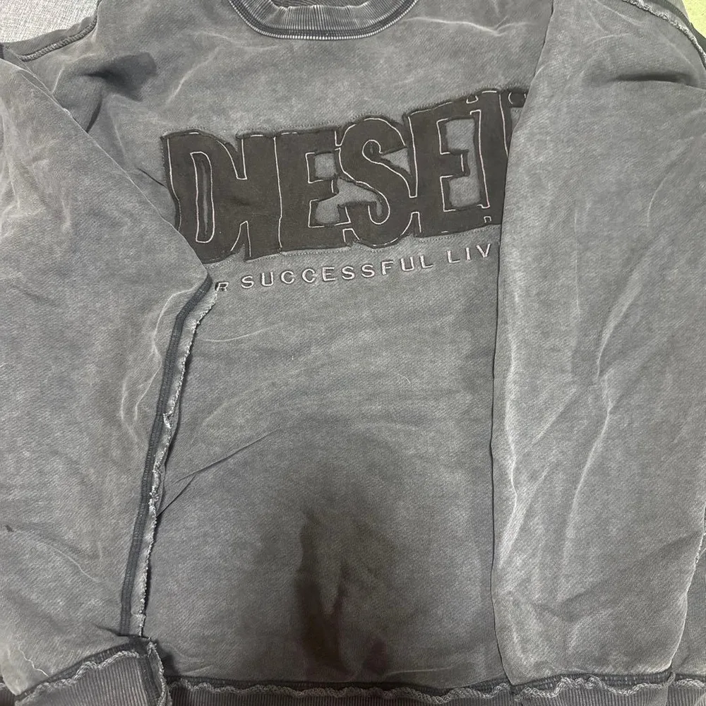 DISELスウェット