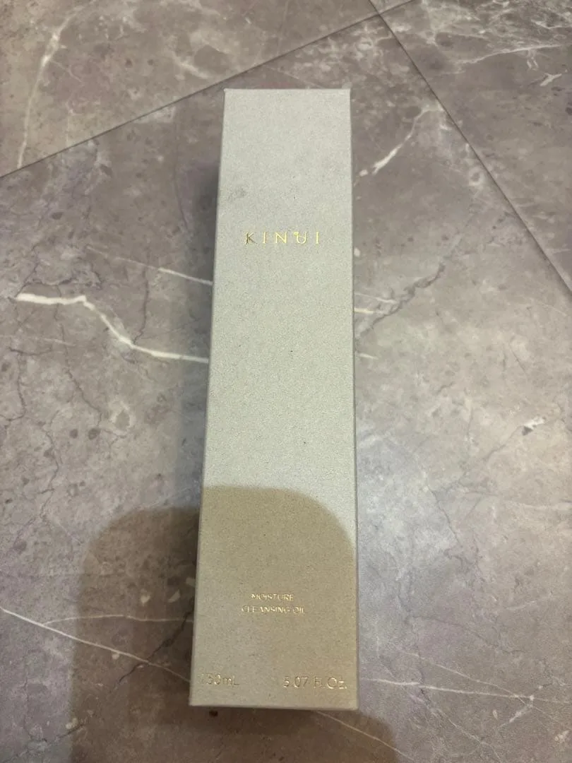 KINUI MOISTURE CLEANSING OIL