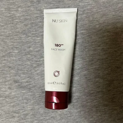 NU SKIN 180° FACE WASH 洗顔料