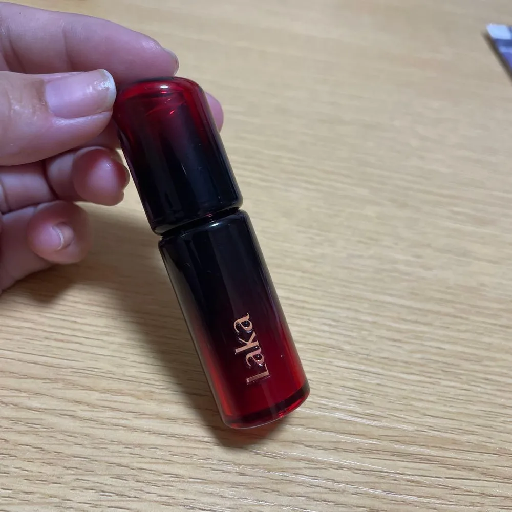 Laka デビルメルティングリップ 03 ハニー