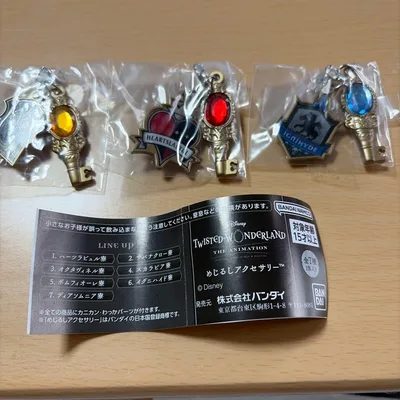 ツイステッドワンダーランド めじるしアクセサリー 3種セット