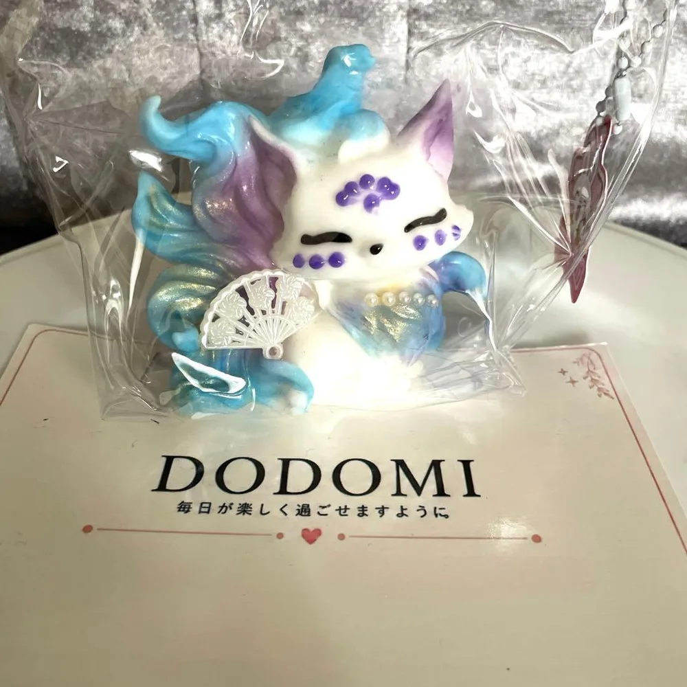 Dodomi 九尾ちゃん 扇子モチーフ スクイーズ