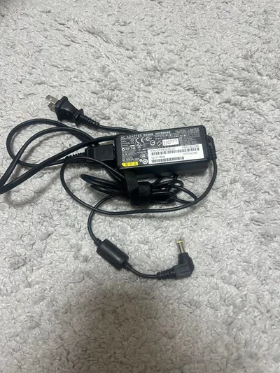 FUJITSU AC ADAPTER FMV-AC326C