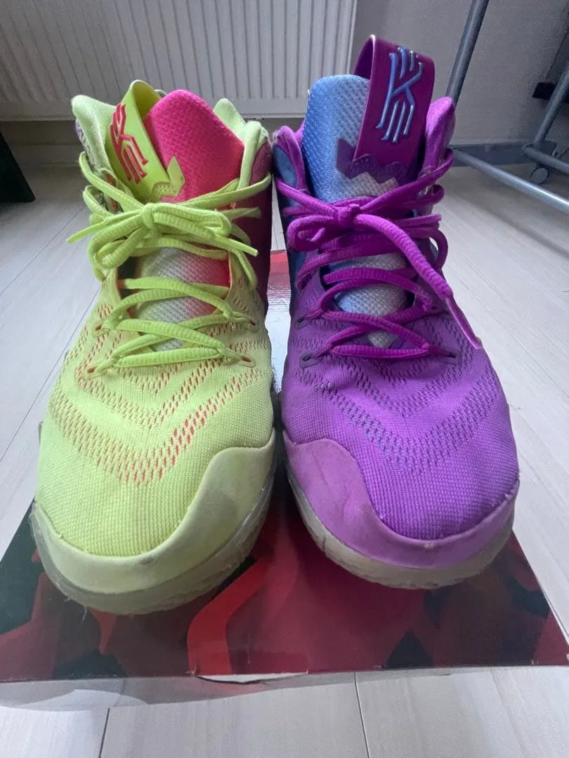 NIKE KYRIE 4 バスケットボールシューズ