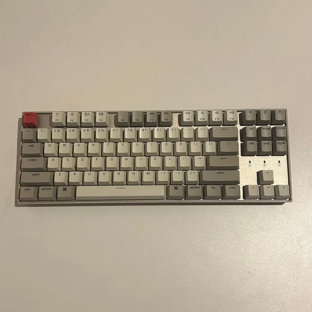 Keychron K8 ワイヤレスメカニカルキーボードUS配列 青軸