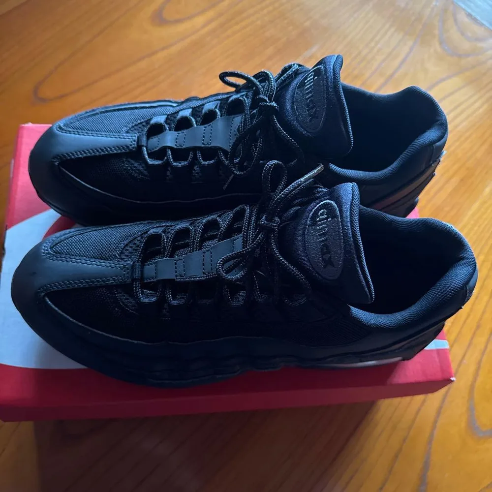 NIKE AIR MAX 95 BIG BUBBLE