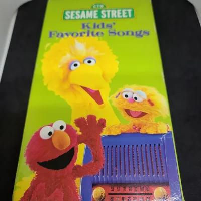 SESAME STREET Kids’ Favorite Songs