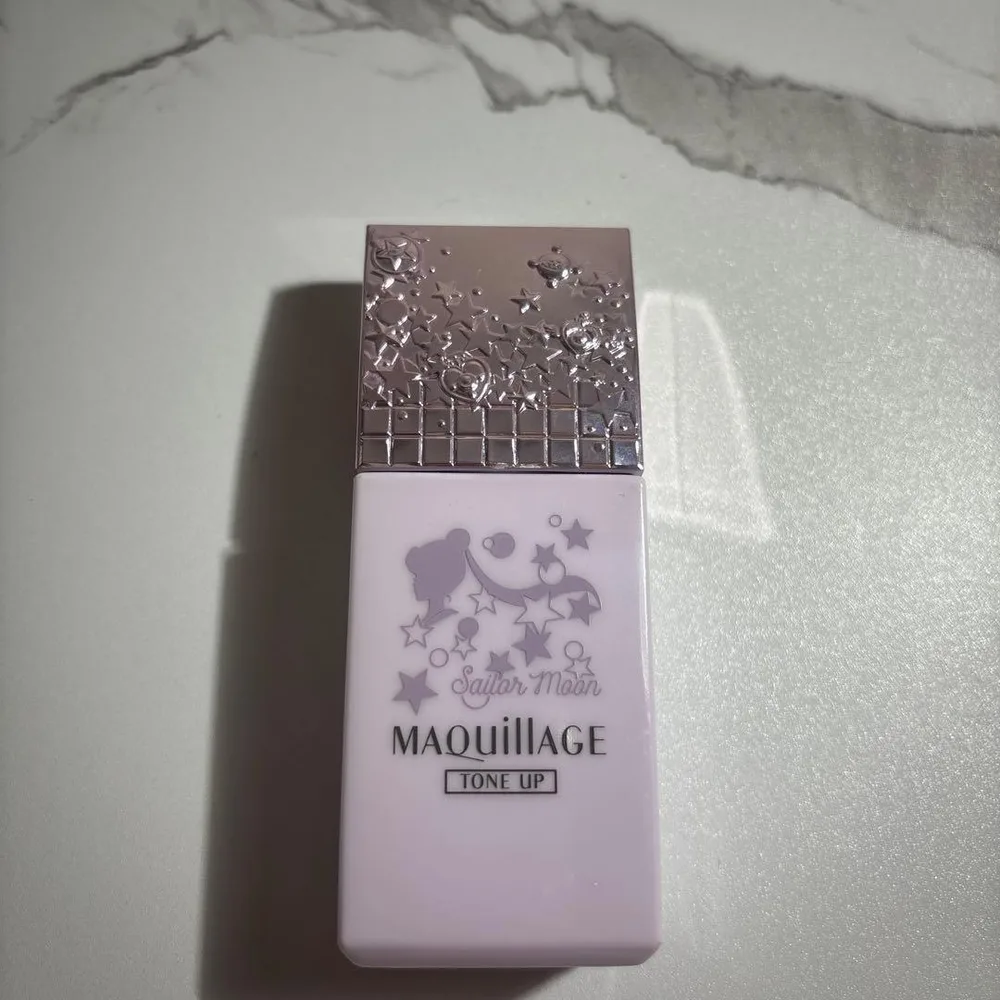 マキアージュ ドラマティックスキンセンサーベース セーラームーン