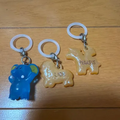 13.たべっ子どうぶつ めじるしチャーム アクセサリー ガチャガチャカプセルトイ