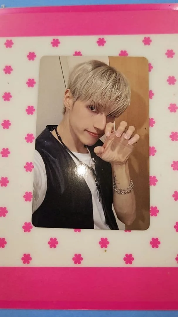 ATEEZ 映画 入場者 来場者 1週目 特典 トレカ ウヨン