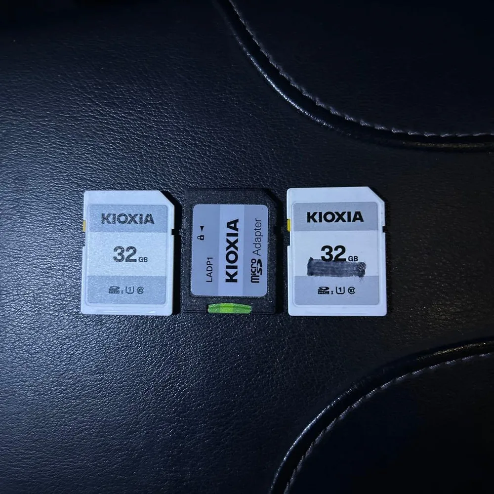 KIOXIA microSDカード 32GB 3個セット