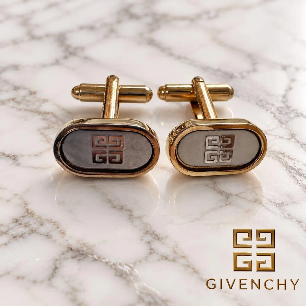 GIVENCHY カフリンクス 4Gロゴ オーバル ゴールドカラー