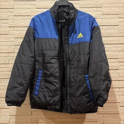 adidas キッズ 中綿ジャケット ブルー×ブラック