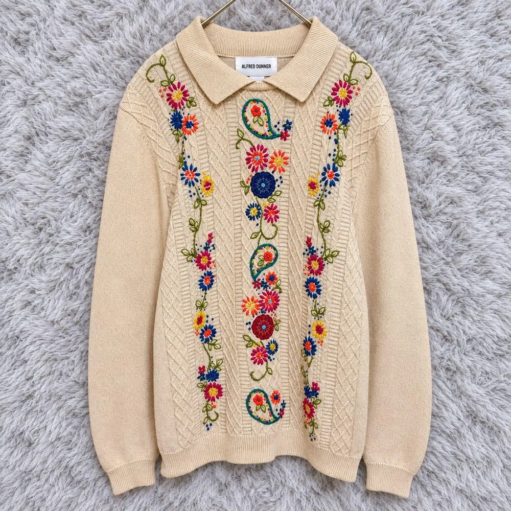 vintage チロリアン ニット 立体 刺繍 襟付きニット ビーズ