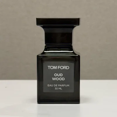 トムフォード TOM FORD OUD WOOD オードパルファム 30ml