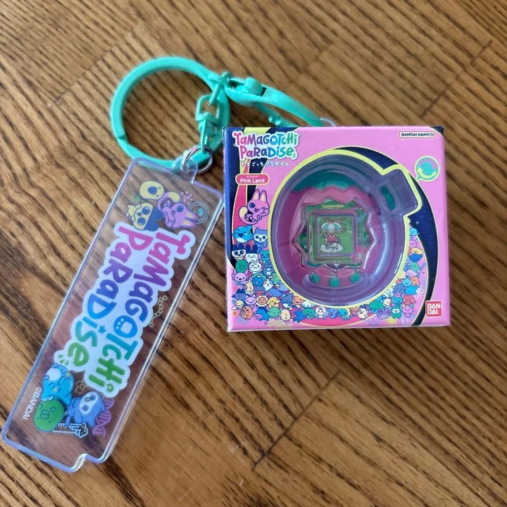 たまごっちパラダイス ピンクランド キーホルダー