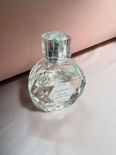 JILLSTUART ジルスチュアート オード ホワイトフローラル50mL 香水