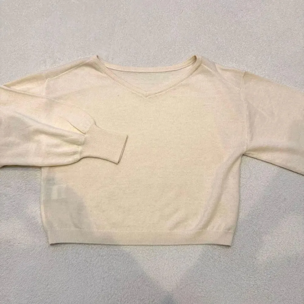 URBAN RESEARCH Vネックセーター カシミヤ ホワイト