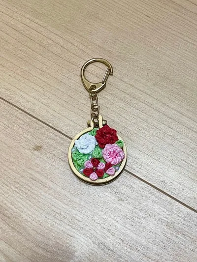 つまみ細工 花モチーフ キーホルダー
