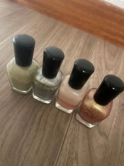 ZOYA ネイルカラー 4本セット