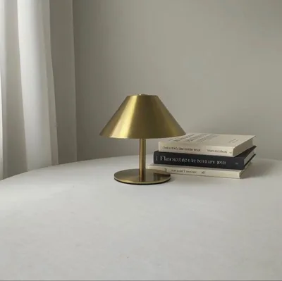 タッチ式テーブルランプ ミッドセンチュリー ゴールド ZARAHOME アクタス