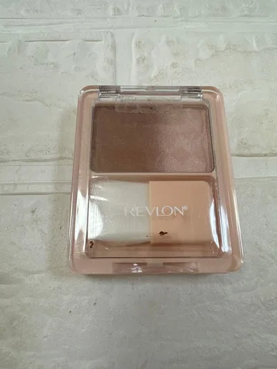 26.REVLON パウダーチーク ブラウン系