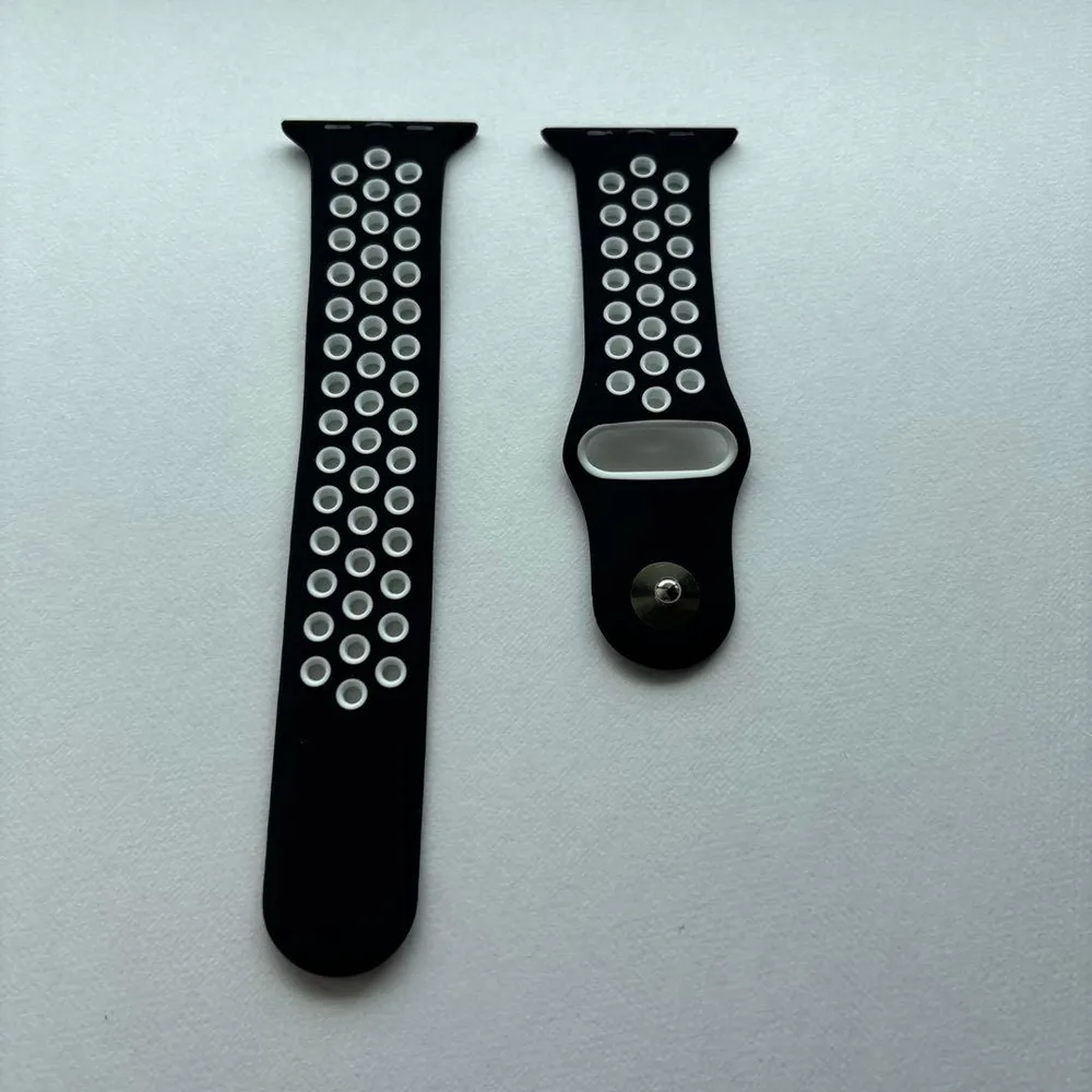Apple Watch スポーツバンド シリコン製 黒×白 42-49mm