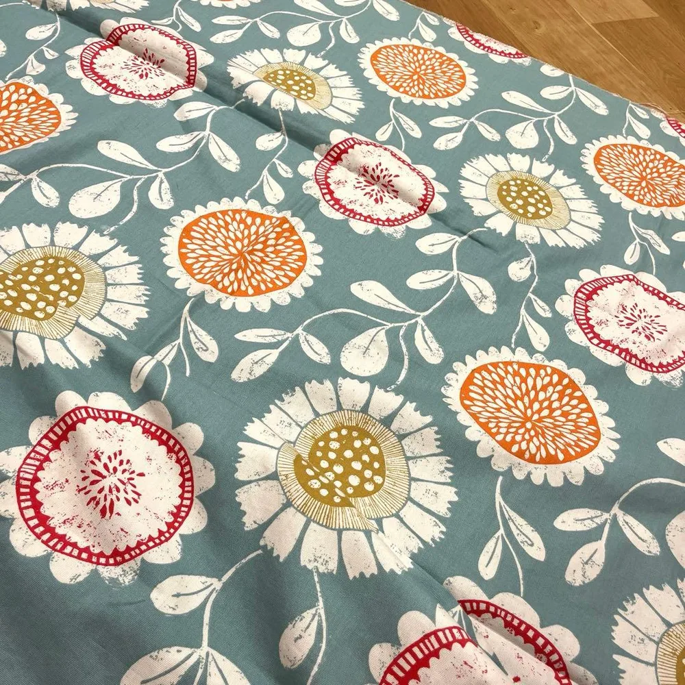 NO659 ハギレ 生地 ハンドメイド ひまわり 花 Scion 輸入
