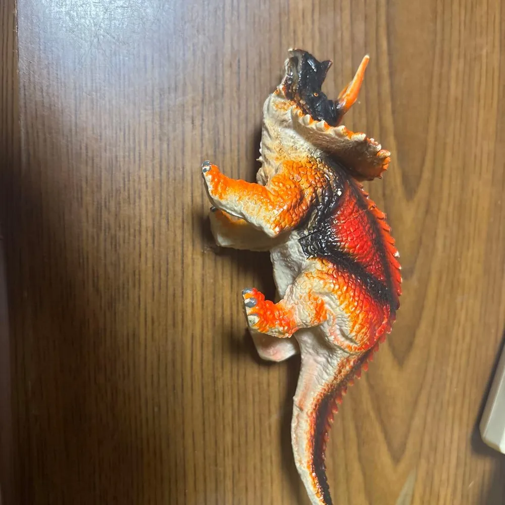 ダイナソーのフィギュア