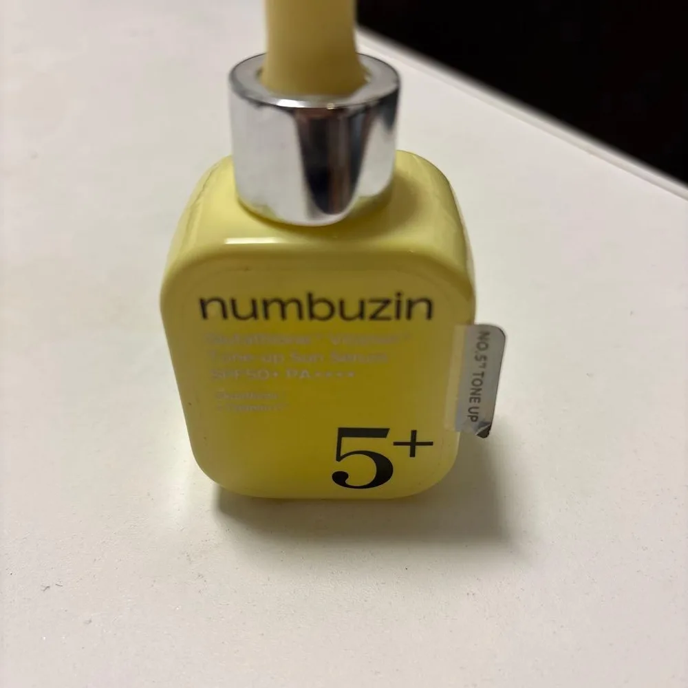 numbuzin 5番 白玉グルタチオンCトーンアップベース