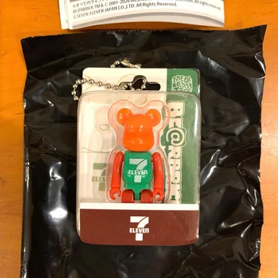 セブンイレブン BE@RBRICK ベアブリックパッケージチャーム マルチカラー