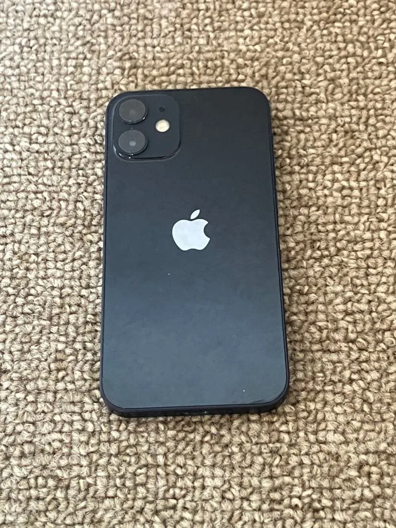 iPhone 12 mini 128GB ブラック バッテリー【81%】