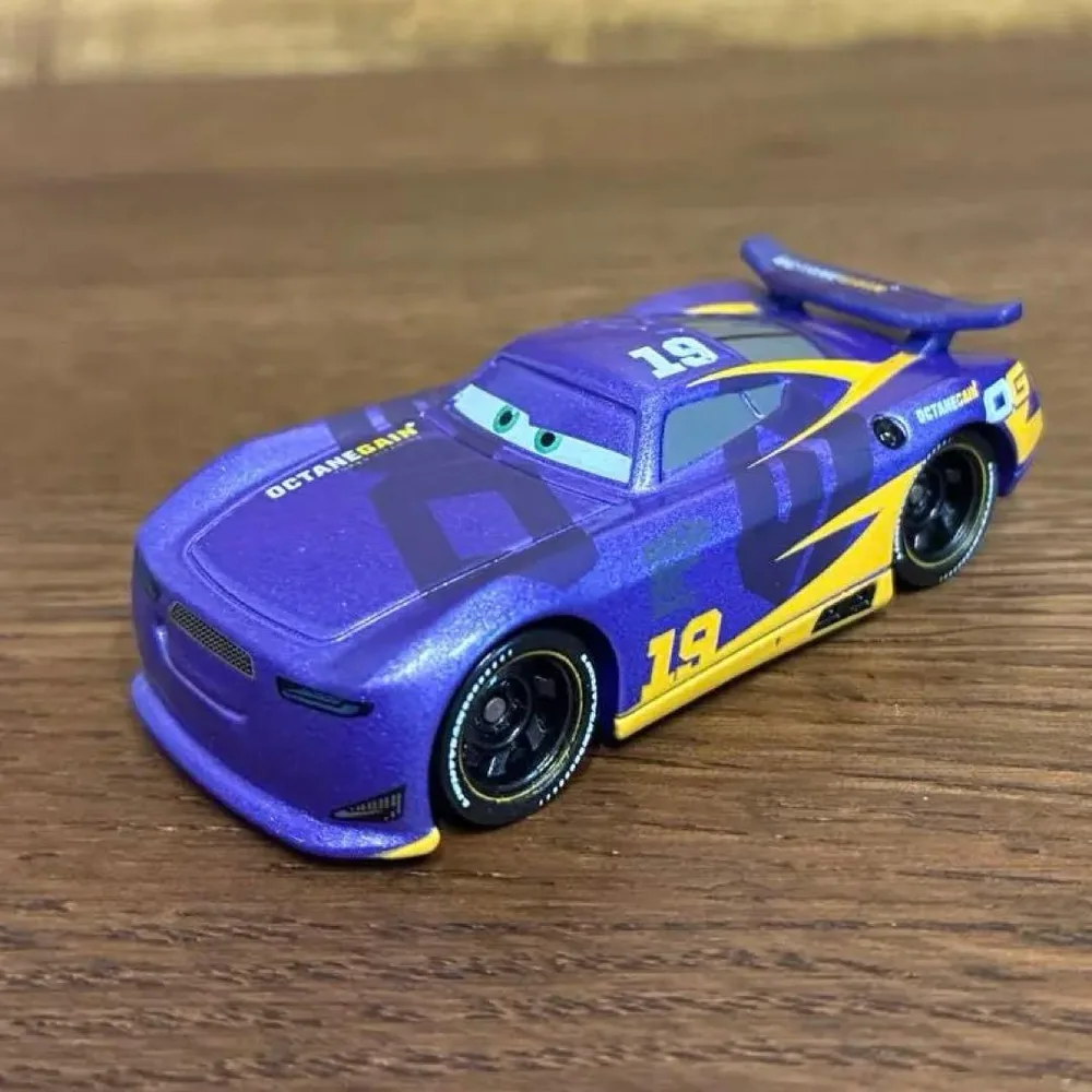 【美品】トミカ カーズ ダニーシュワヴェッツ