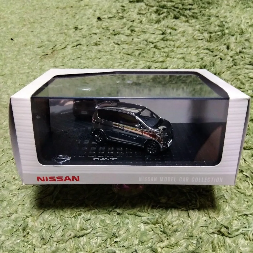 Nissan 日産 DAYZ クローム ミニカー 非売品