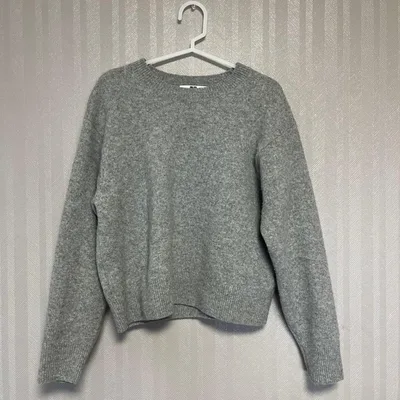 UNIQLO グレー ニットセーター Lサイズ