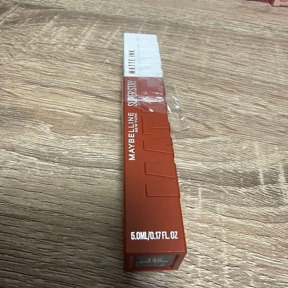 新品未開封 メイベリン SPステイ マットインク 135 口紅