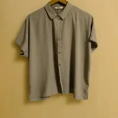 ユニクロシャツ