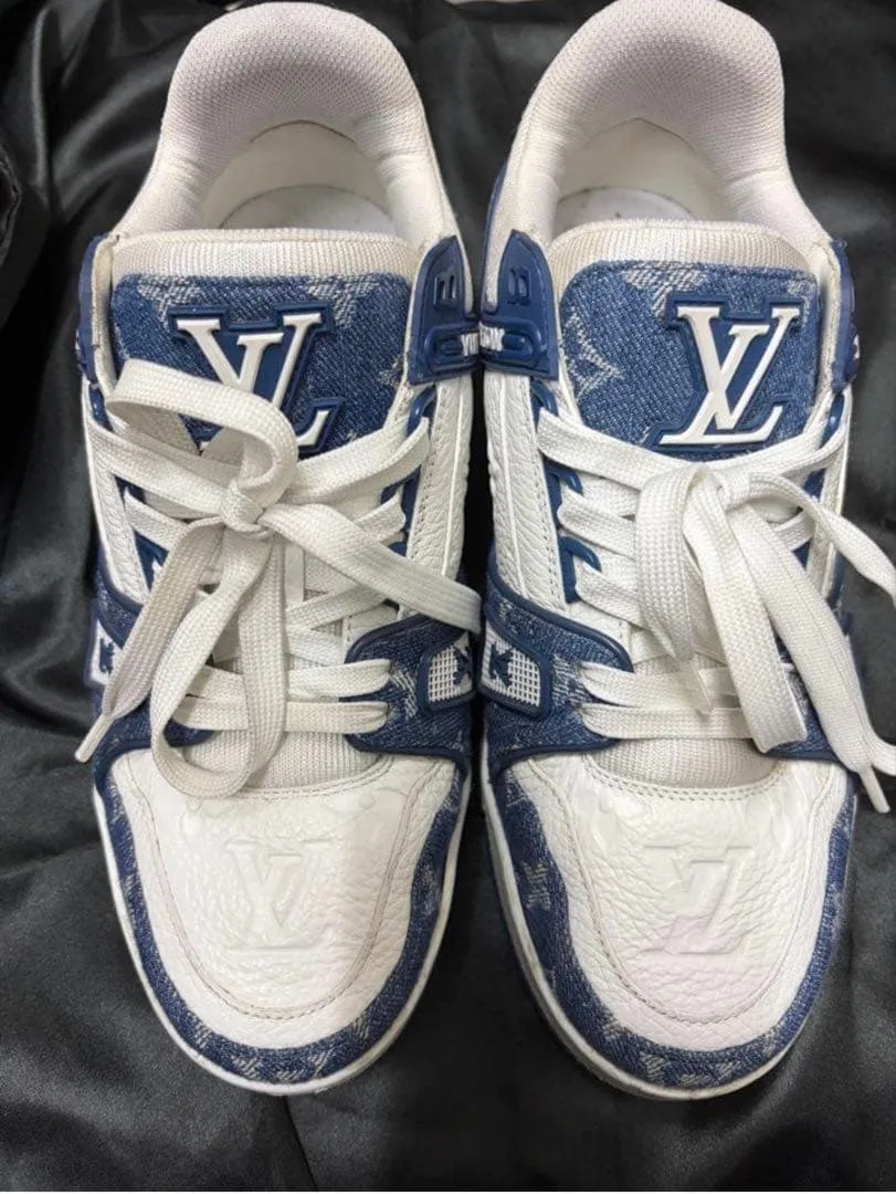 LOUIS VUITTON スニーカー
