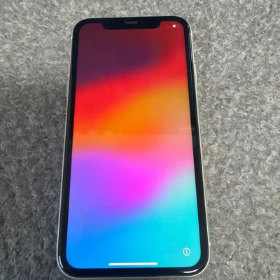 美品 人気色 Apple iPhone 11 本体 ホワイト 128G
