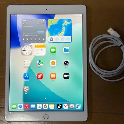 Apple iPad 第8世代 本体 wi-fi バッテリー86% 液晶傷有り