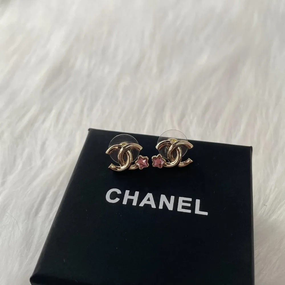 CHANEL CCロゴ ピアス ゴールド