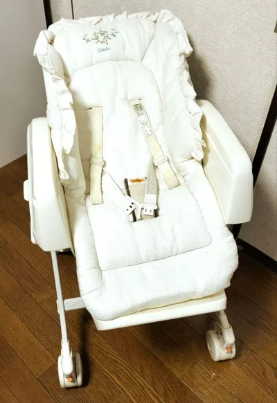 コンビ ベビーラック テーブル&カバー替え付
