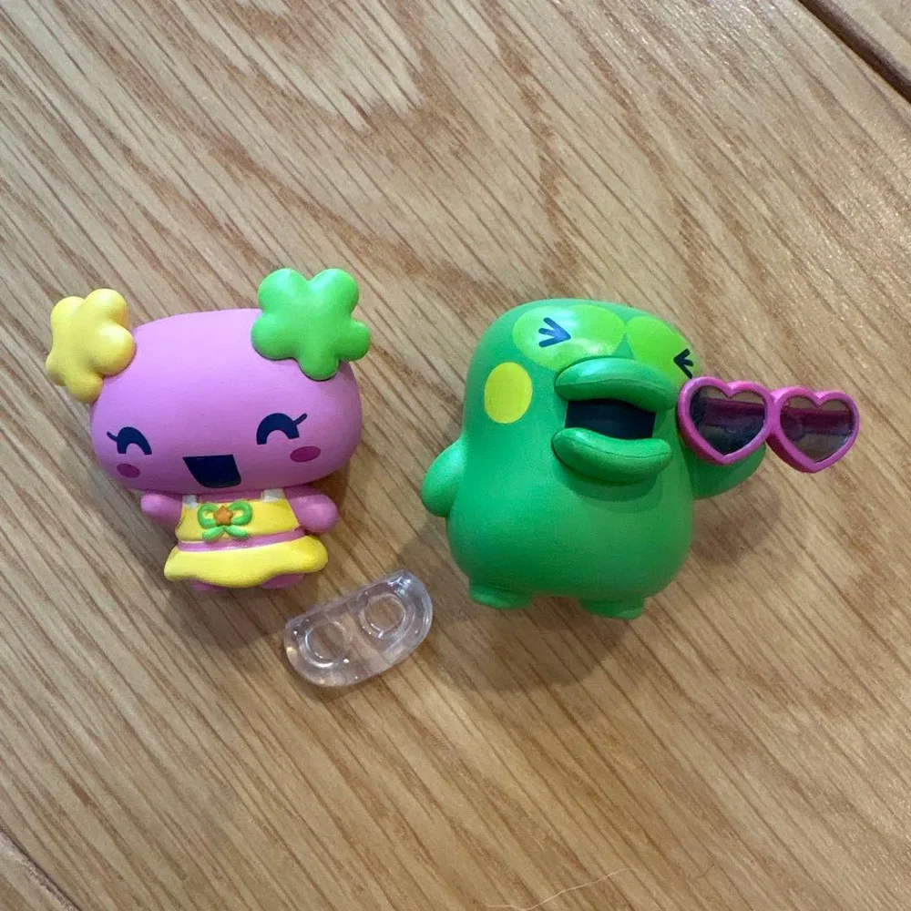 たまごっち みんなでバカンスフィギュア 2個セット くちぱっち ふらわっち
