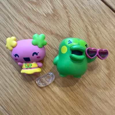 たまごっち みんなでバカンスフィギュア 2個セット くちぱっち ふらわっち