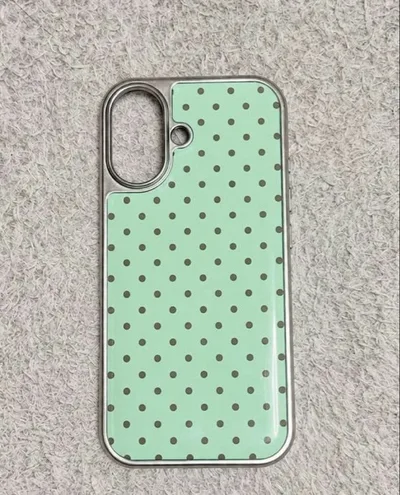 iPhone17用ケース ドット柄 ミントグリーン