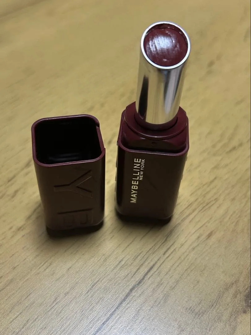 メイベリン シャインビースト 05 ダークカシスの甘噛み
