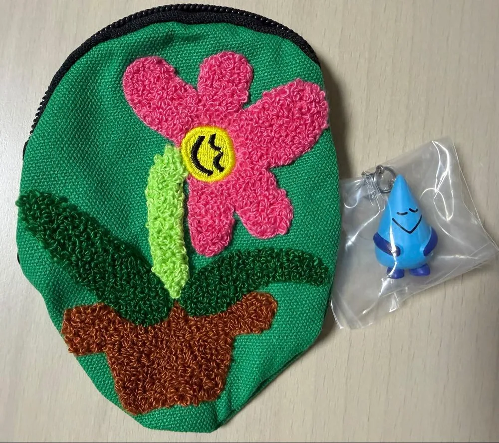 daisuke kondo ガチャ ポーチ 花 めじるしアクセサリー 雨粒