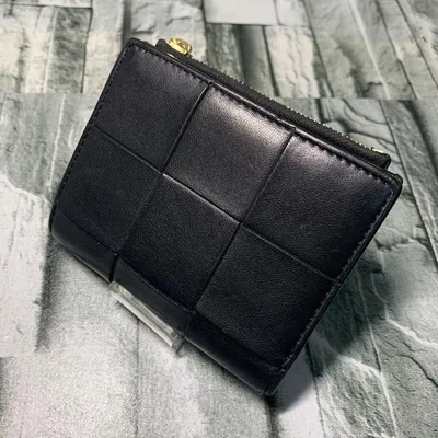 BOTTEGA VENETA ボッテガヴェネタ 二つ折り財布 ブラック レザー